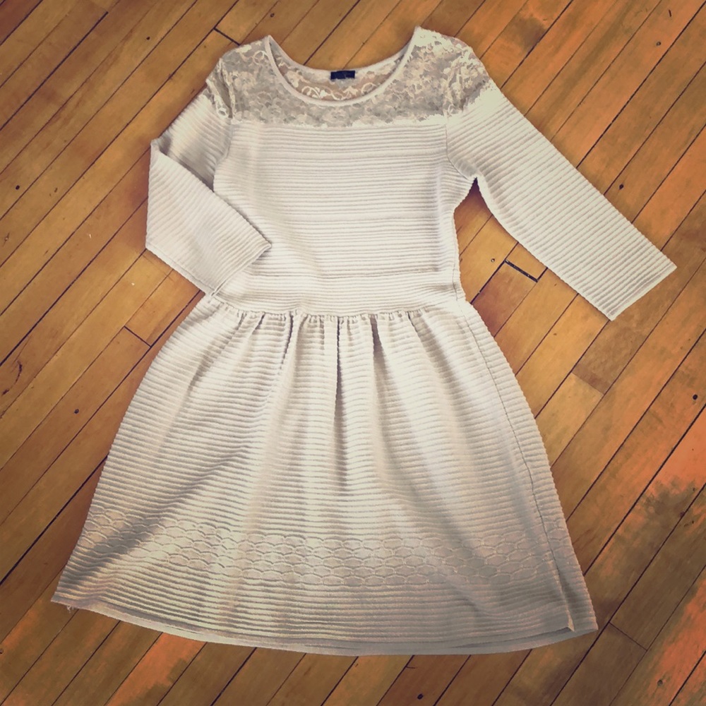 Nude Jessica Simpson Dress